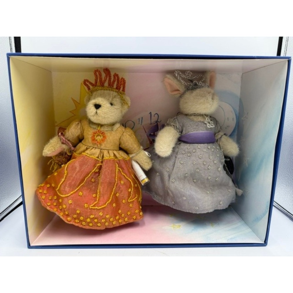 Muffy VanderBear Hoppy VanderHare Millennium Collection Dusk to Dawn Set 2000